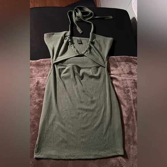 Cut Out Dress - Picture 1 of 3